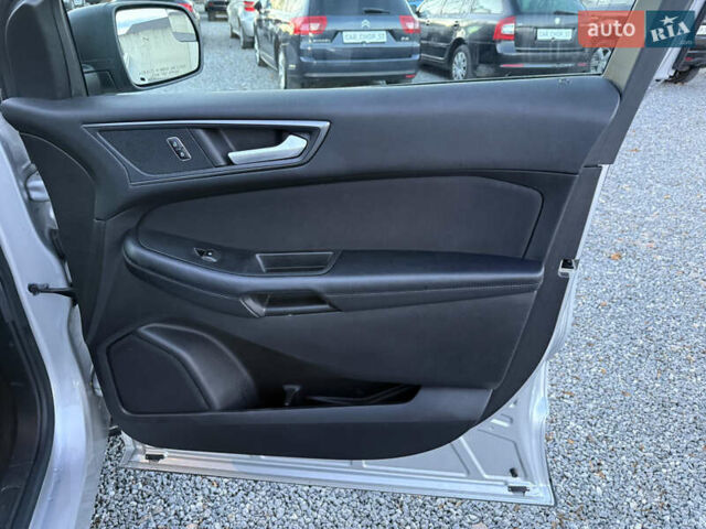 Сірий Форд Едж, об'ємом двигуна 2 л та пробігом 55 тис. км за 15000 $, фото 19 на Automoto.ua