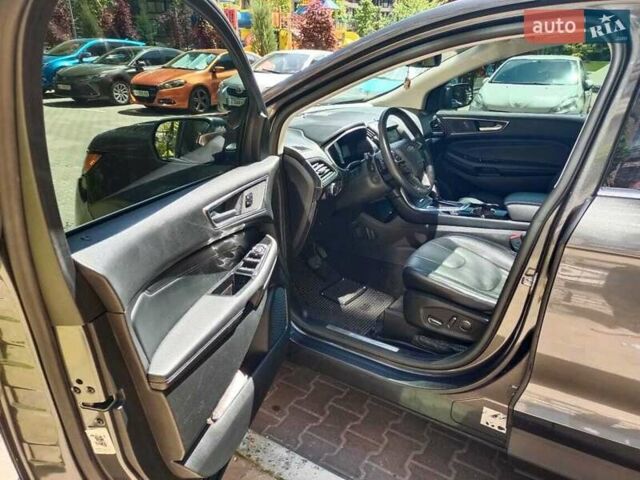 Сірий Форд Едж, об'ємом двигуна 2 л та пробігом 139 тис. км за 17000 $, фото 3 на Automoto.ua