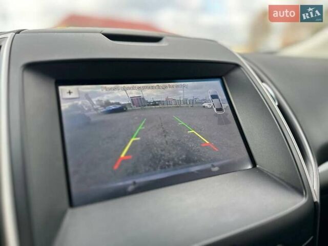 Сірий Форд Едж, об'ємом двигуна 2 л та пробігом 114 тис. км за 14700 $, фото 17 на Automoto.ua