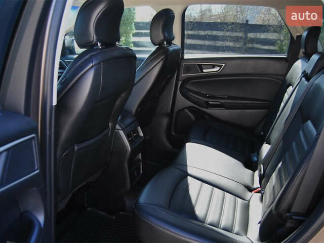 Серый Форд Эдж, объемом двигателя 2 л и пробегом 101 тыс. км за 14500 $, фото 5 на Automoto.ua