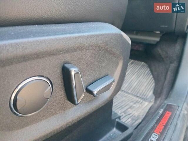 Форд Эдж 2018 в Львове на Automoto.ua Серый Форд Эдж, объемом двигателя 2.7 л и пробегом 130 тыс. км за 20490 $, фото 28 на Automoto.ua