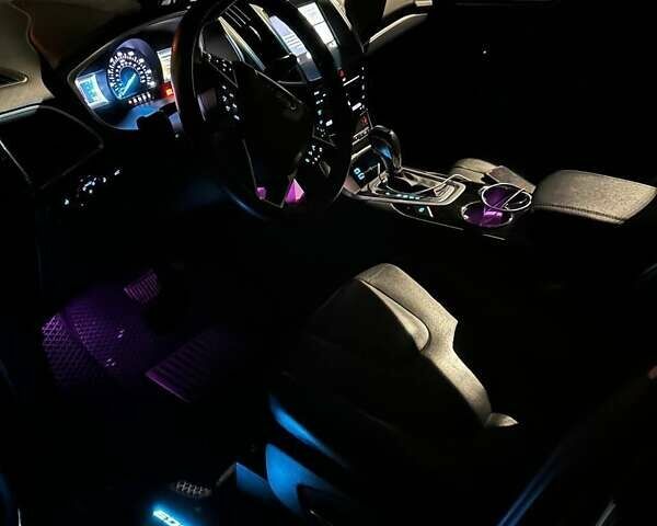 Серый Форд Эдж, объемом двигателя 2 л и пробегом 137 тыс. км за 12950 $, фото 2 на Automoto.ua