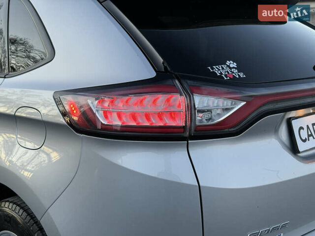 Сірий Форд Едж, об'ємом двигуна 2 л та пробігом 55 тис. км за 15000 $, фото 11 на Automoto.ua