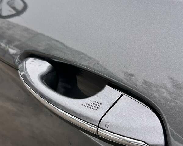 Серый Форд Эдж, объемом двигателя 2 л и пробегом 109 тыс. км за 21000 $, фото 6 на Automoto.ua