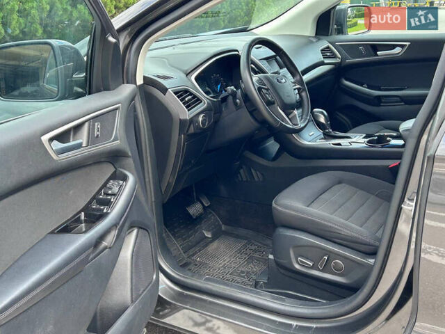 Серый Форд Эдж, объемом двигателя 3.5 л и пробегом 60 тыс. км за 15999 $, фото 32 на Automoto.ua