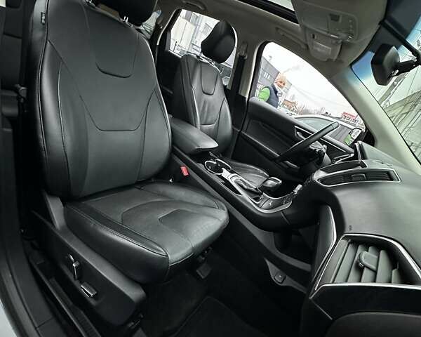 Серый Форд Эдж, объемом двигателя 2 л и пробегом 109 тыс. км за 21000 $, фото 37 на Automoto.ua