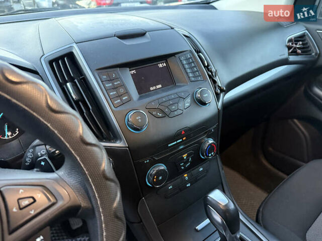 Сірий Форд Едж, об'ємом двигуна 2 л та пробігом 55 тис. км за 15000 $, фото 46 на Automoto.ua