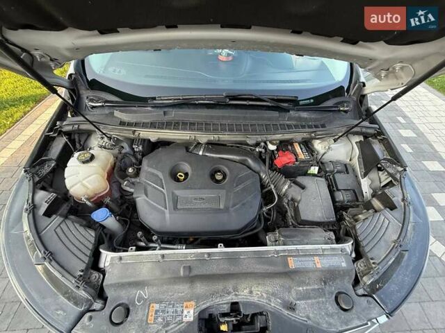 Серый Форд Эдж, объемом двигателя 2 л и пробегом 53 тыс. км за 15900 $, фото 30 на Automoto.ua