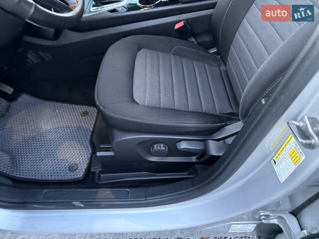 Сірий Форд Едж, об'ємом двигуна 2 л та пробігом 55 тис. км за 15000 $, фото 40 на Automoto.ua