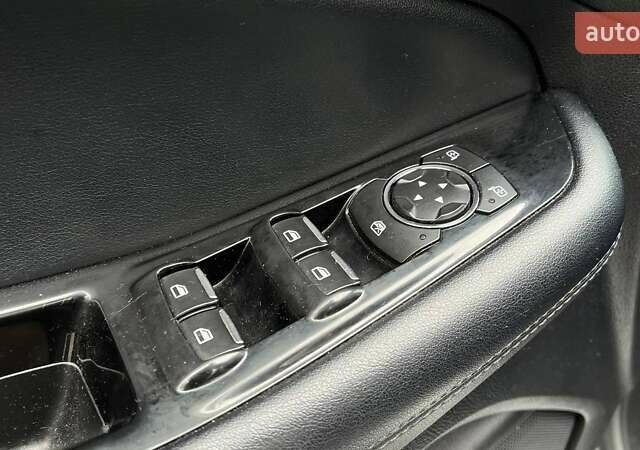 Сірий Форд Едж, об'ємом двигуна 2 л та пробігом 94 тис. км за 18990 $, фото 12 на Automoto.ua