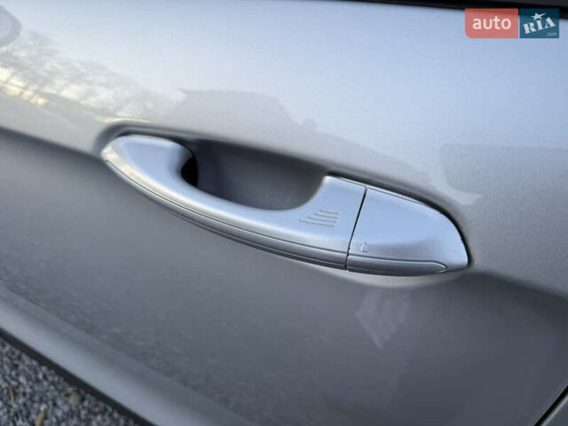 Сірий Форд Едж, об'ємом двигуна 2 л та пробігом 55 тис. км за 15000 $, фото 36 на Automoto.ua