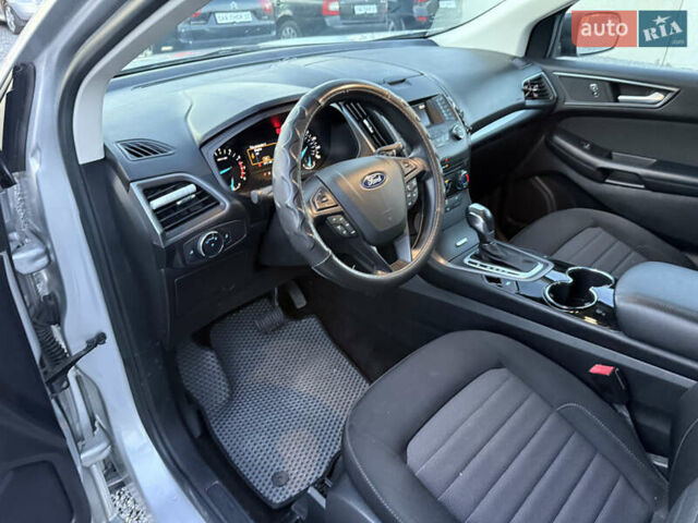 Сірий Форд Едж, об'ємом двигуна 2 л та пробігом 55 тис. км за 15000 $, фото 41 на Automoto.ua