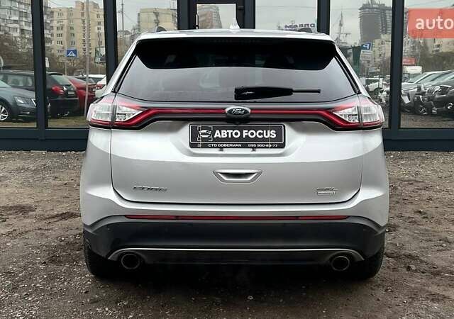 Сірий Форд Едж, об'ємом двигуна 2 л та пробігом 94 тис. км за 18990 $, фото 4 на Automoto.ua