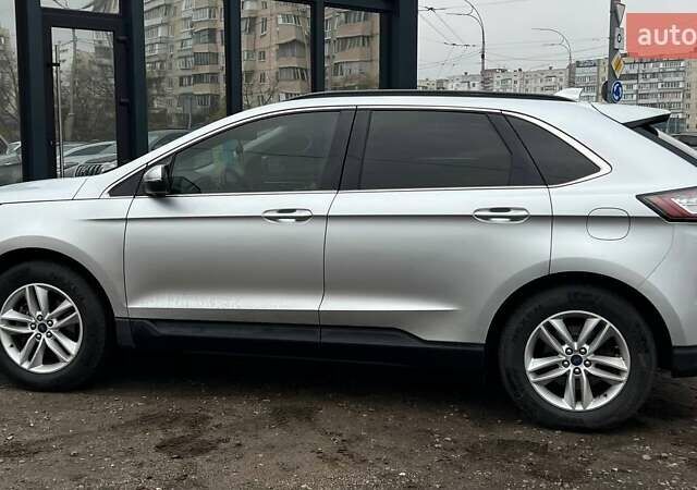 Сірий Форд Едж, об'ємом двигуна 2 л та пробігом 94 тис. км за 18990 $, фото 3 на Automoto.ua