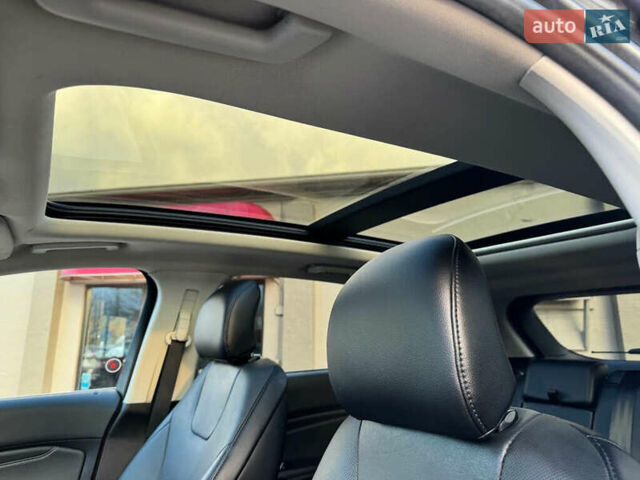 Серый Форд Эдж, объемом двигателя 2 л и пробегом 37 тыс. км за 3000 $, фото 5 на Automoto.ua