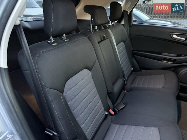 Сірий Форд Едж, об'ємом двигуна 2 л та пробігом 55 тис. км за 15000 $, фото 29 на Automoto.ua