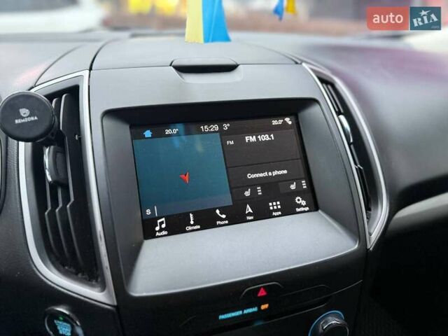 Серый Форд Эдж, объемом двигателя 2 л и пробегом 95 тыс. км за 16990 $, фото 19 на Automoto.ua