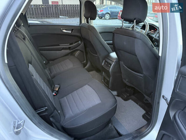 Сірий Форд Едж, об'ємом двигуна 2 л та пробігом 55 тис. км за 15000 $, фото 28 на Automoto.ua