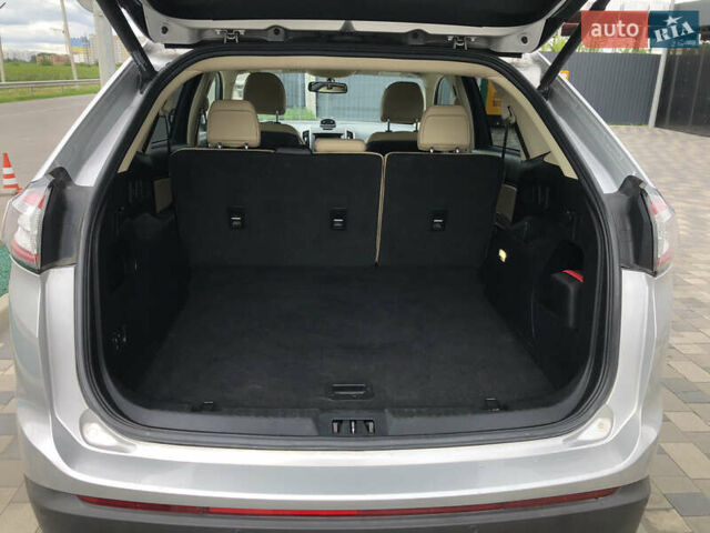 Серый Форд Эдж, объемом двигателя 3.5 л и пробегом 148 тыс. км за 18300 $, фото 11 на Automoto.ua