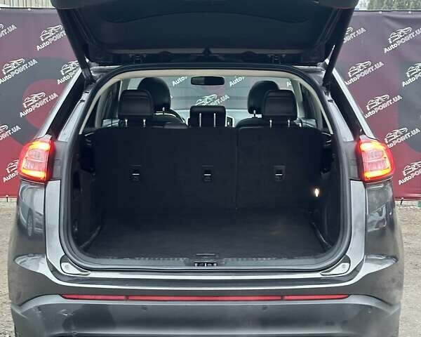 Серый Форд Эдж, объемом двигателя 2 л и пробегом 109 тыс. км за 21000 $, фото 13 на Automoto.ua