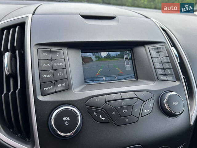 Сірий Форд Едж, об'ємом двигуна 3.5 л та пробігом 60 тис. км за 16300 $, фото 43 на Automoto.ua