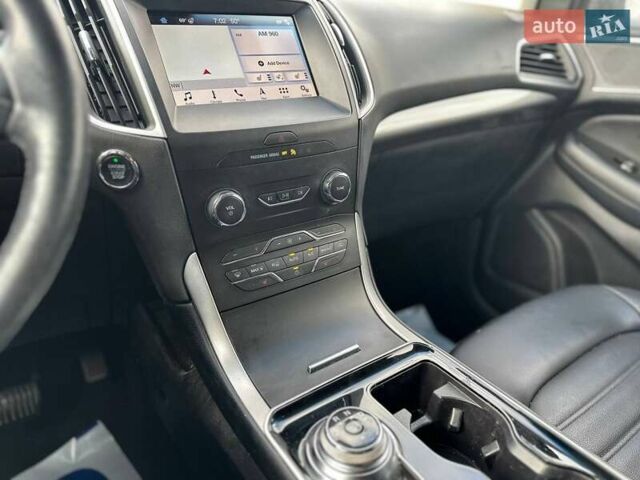 Сірий Форд Едж, об'ємом двигуна 2 л та пробігом 114 тис. км за 14700 $, фото 15 на Automoto.ua