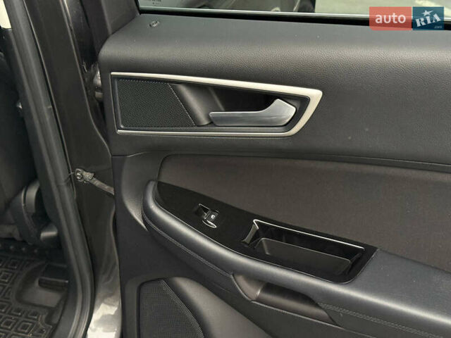 Серый Форд Эдж, объемом двигателя 2 л и пробегом 60 тыс. км за 16500 $, фото 45 на Automoto.ua