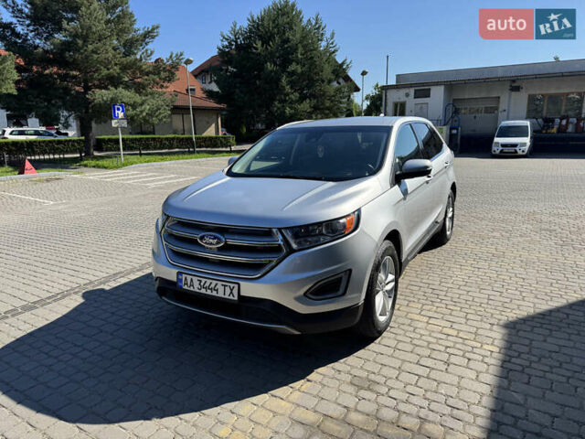 Сірий Форд Едж, об'ємом двигуна 2 л та пробігом 143 тис. км за 16300 $, фото 3 на Automoto.ua
