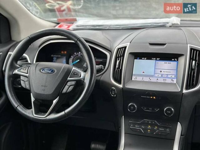 Сірий Форд Едж, об'ємом двигуна 2 л та пробігом 114 тис. км за 14700 $, фото 18 на Automoto.ua