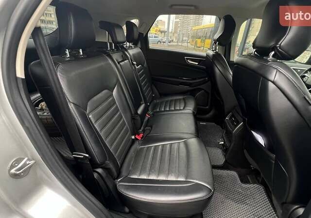 Сірий Форд Едж, об'ємом двигуна 2 л та пробігом 94 тис. км за 18990 $, фото 10 на Automoto.ua