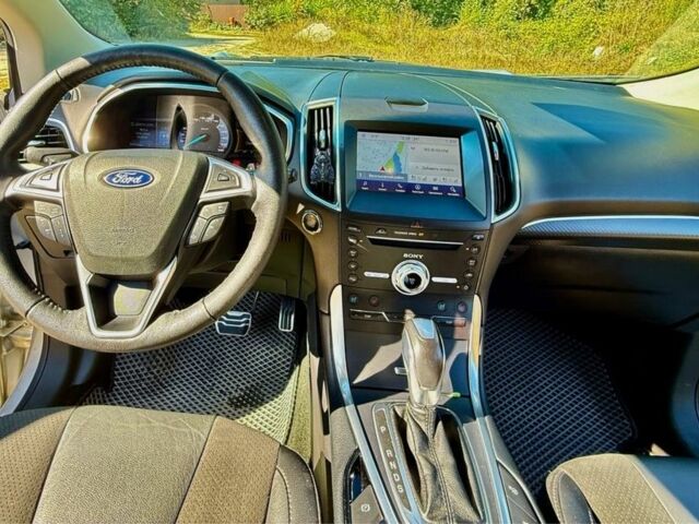 Серый Форд Эдж, объемом двигателя 2.7 л и пробегом 127 тыс. км за 22000 $, фото 4 на Automoto.ua