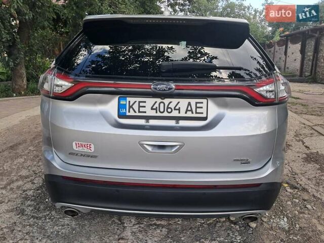 Сірий Форд Едж, об'ємом двигуна 3.5 л та пробігом 200 тис. км за 17000 $, фото 6 на Automoto.ua