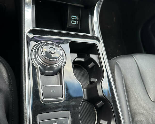 Серый Форд Эдж, объемом двигателя 2 л и пробегом 136 тыс. км за 18500 $, фото 2 на Automoto.ua