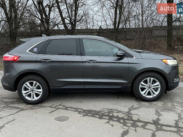 Серый Форд Эдж, объемом двигателя 2 л и пробегом 221 тыс. км за 17000 $, фото 3 на Automoto.ua