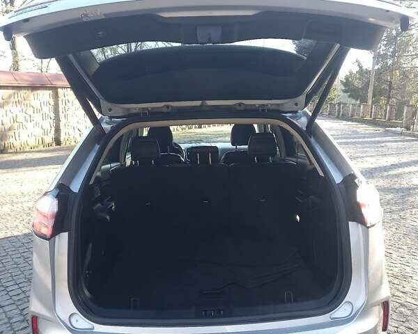 Серый Форд Эдж, объемом двигателя 2 л и пробегом 122 тыс. км за 18000 $, фото 9 на Automoto.ua