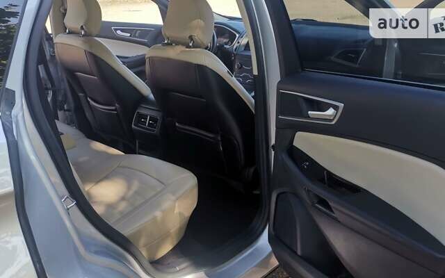 Серый Форд Эдж, объемом двигателя 2 л и пробегом 113 тыс. км за 20100 $, фото 43 на Automoto.ua