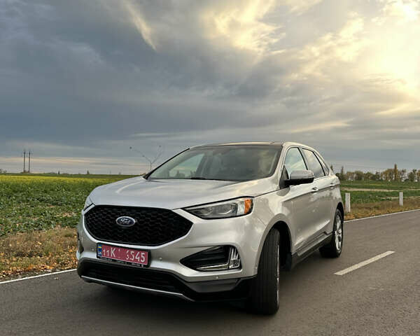 Серый Форд Эдж, объемом двигателя 2 л и пробегом 136 тыс. км за 18500 $, фото 25 на Automoto.ua