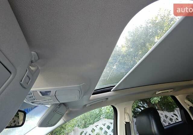 Серый Форд Эдж, объемом двигателя 2 л и пробегом 179 тыс. км за 20000 $, фото 5 на Automoto.ua