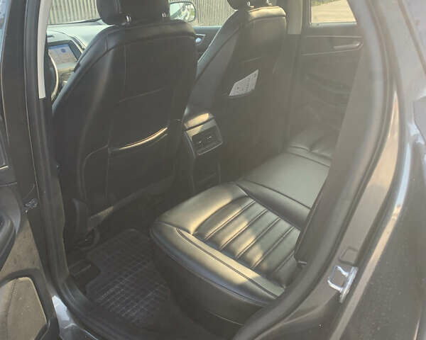 Серый Форд Эдж, объемом двигателя 2 л и пробегом 70 тыс. км за 17500 $, фото 5 на Automoto.ua