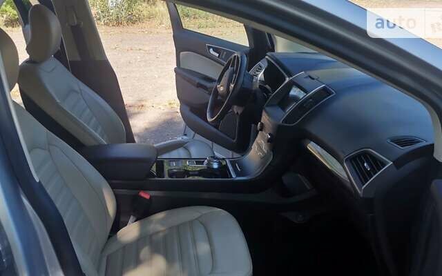 Серый Форд Эдж, объемом двигателя 2 л и пробегом 113 тыс. км за 20100 $, фото 44 на Automoto.ua