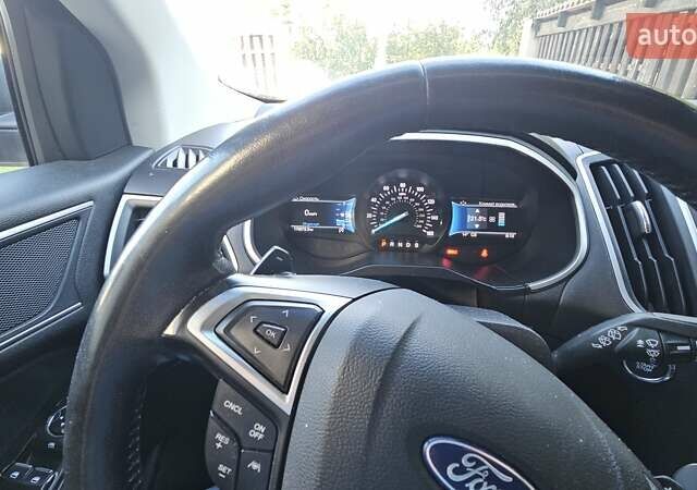 Серый Форд Эдж, объемом двигателя 2 л и пробегом 179 тыс. км за 20000 $, фото 4 на Automoto.ua