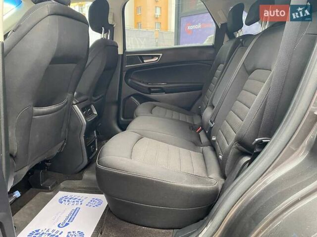 Серый Форд Эдж, объемом двигателя 2 л и пробегом 79 тыс. км за 23500 $, фото 18 на Automoto.ua