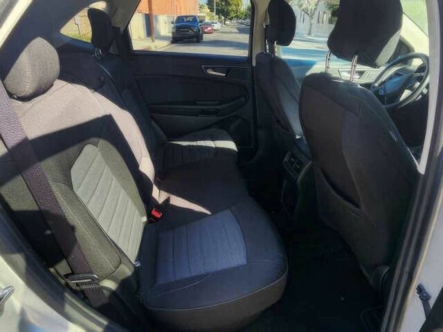 Сірий Форд Едж, об'ємом двигуна 2 л та пробігом 49 тис. км за 11000 $, фото 8 на Automoto.ua