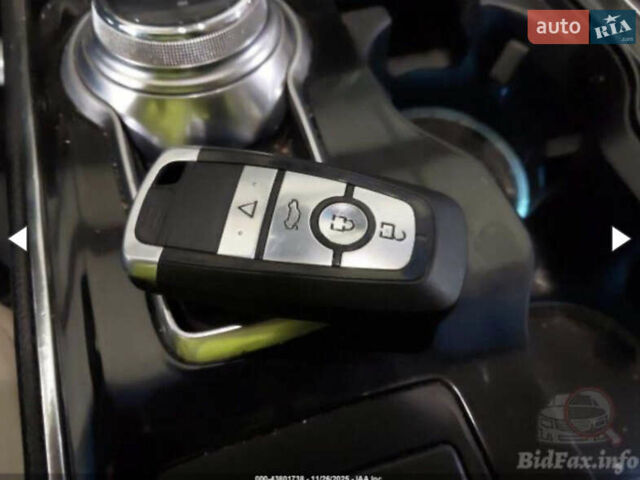 Сірий Форд Едж, об'ємом двигуна 2 л та пробігом 169 тис. км за 14700 $, фото 6 на Automoto.ua