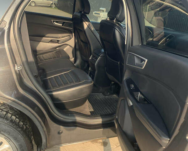 Серый Форд Эдж, объемом двигателя 2 л и пробегом 70 тыс. км за 17500 $, фото 3 на Automoto.ua