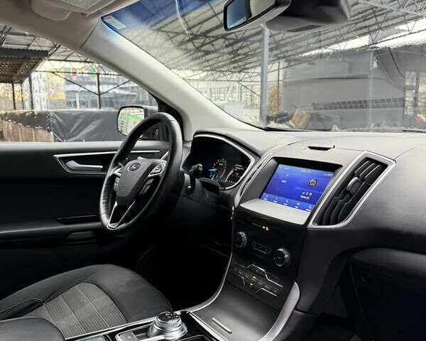 Серый Форд Эдж, объемом двигателя 2 л и пробегом 155 тыс. км за 15500 $, фото 14 на Automoto.ua