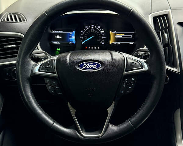 Сірий Форд Едж, об'ємом двигуна 2 л та пробігом 111 тис. км за 19999 $, фото 22 на Automoto.ua