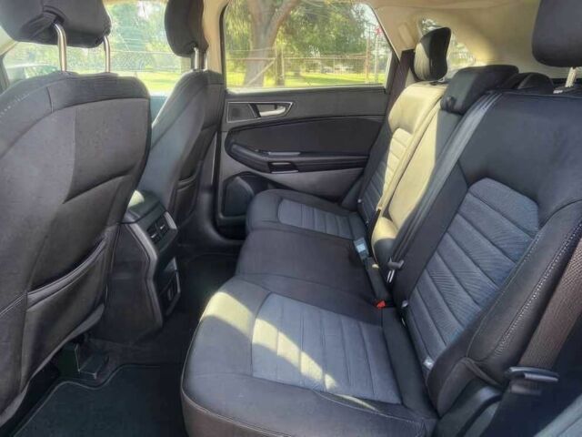 Сірий Форд Едж, об'ємом двигуна 2 л та пробігом 49 тис. км за 11000 $, фото 9 на Automoto.ua