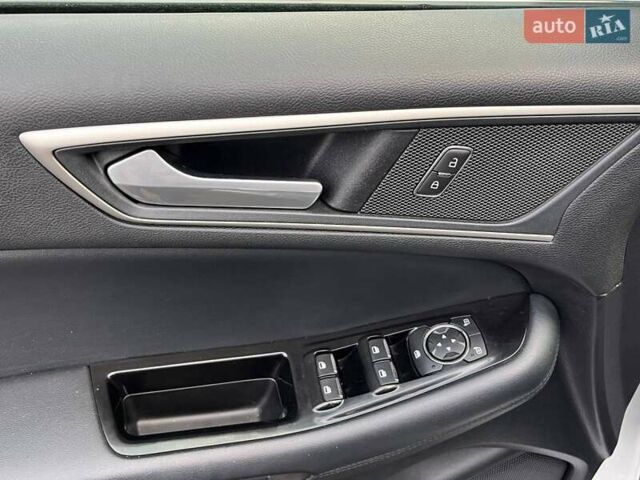 Серый Форд Эдж, объемом двигателя 2 л и пробегом 167 тыс. км за 14300 $, фото 10 на Automoto.ua