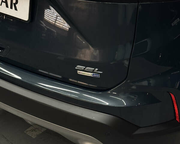 Сірий Форд Едж, об'ємом двигуна 2 л та пробігом 111 тис. км за 19999 $, фото 8 на Automoto.ua